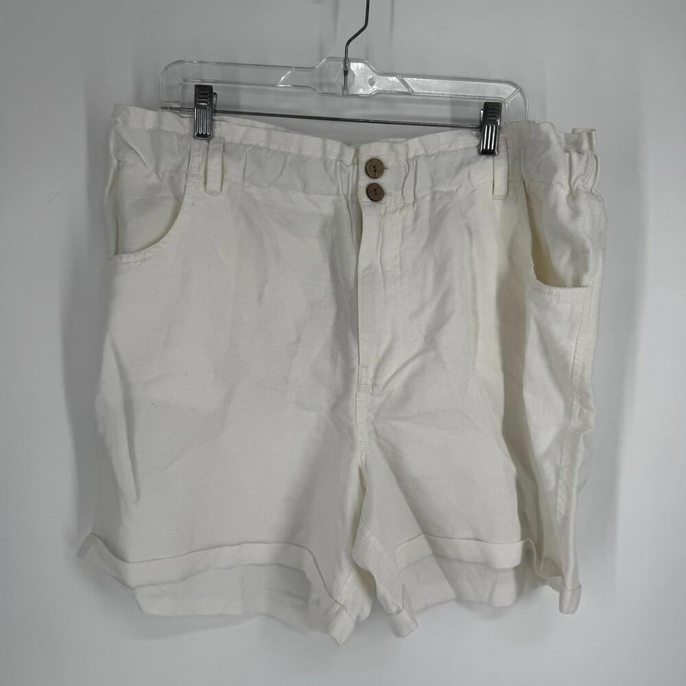 Sundance shorts womens XL white linen blend minimalist coastal beachy summer